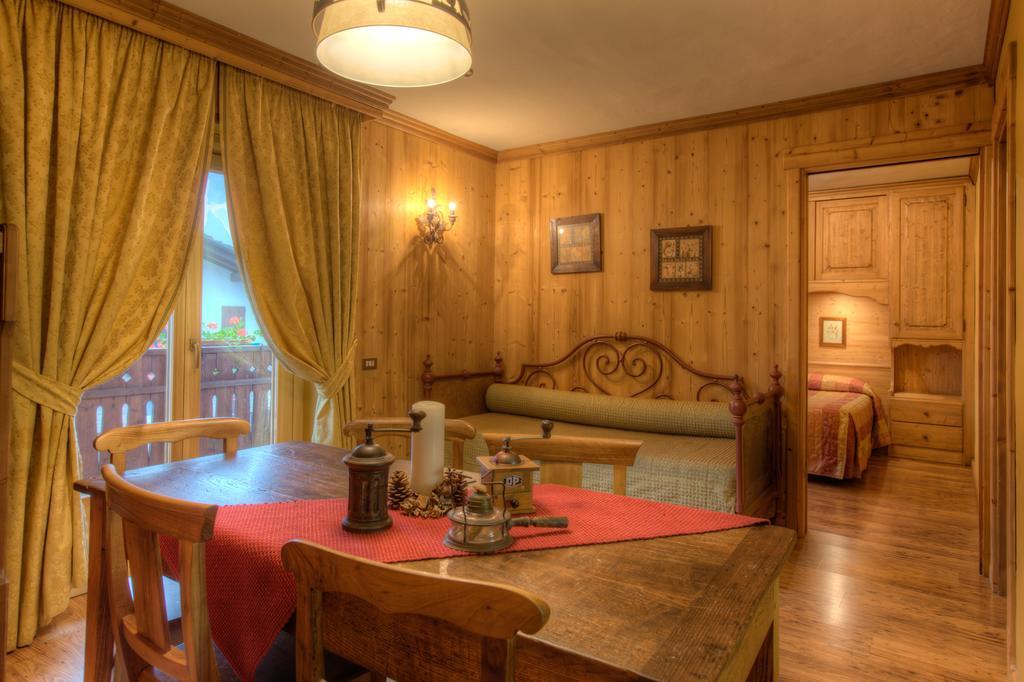 B&B Residence Checrouit Courmayeur Chambre photo