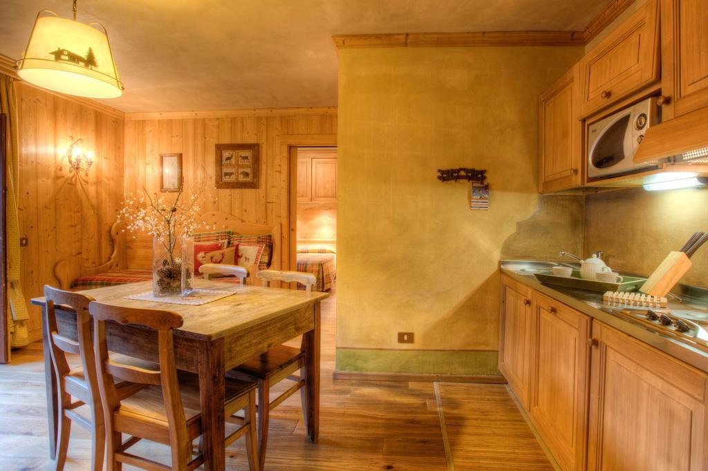 B&B Residence Checrouit Courmayeur Chambre photo