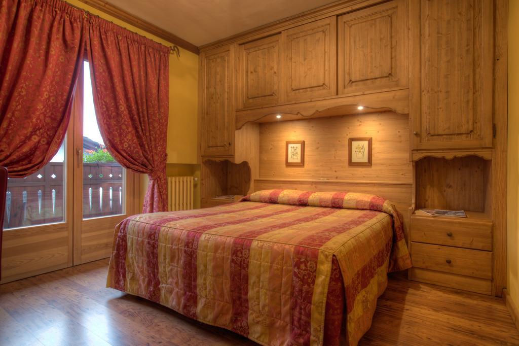 B&B Residence Checrouit Courmayeur Chambre photo